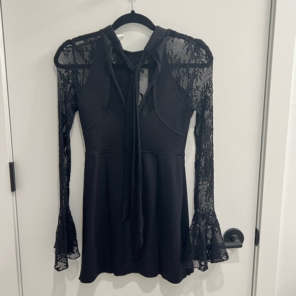 Free People Black Dress Lace Sleeves Tie Neck XS - Picture 2 of 4